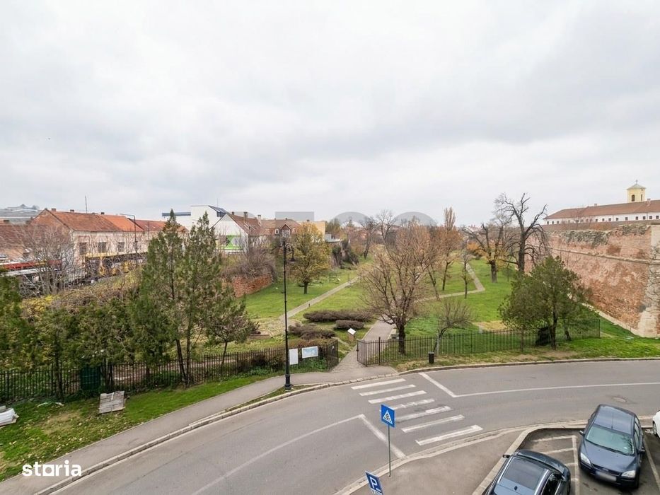 RECO, apartament decomandat,4 camere, Centrul Civic