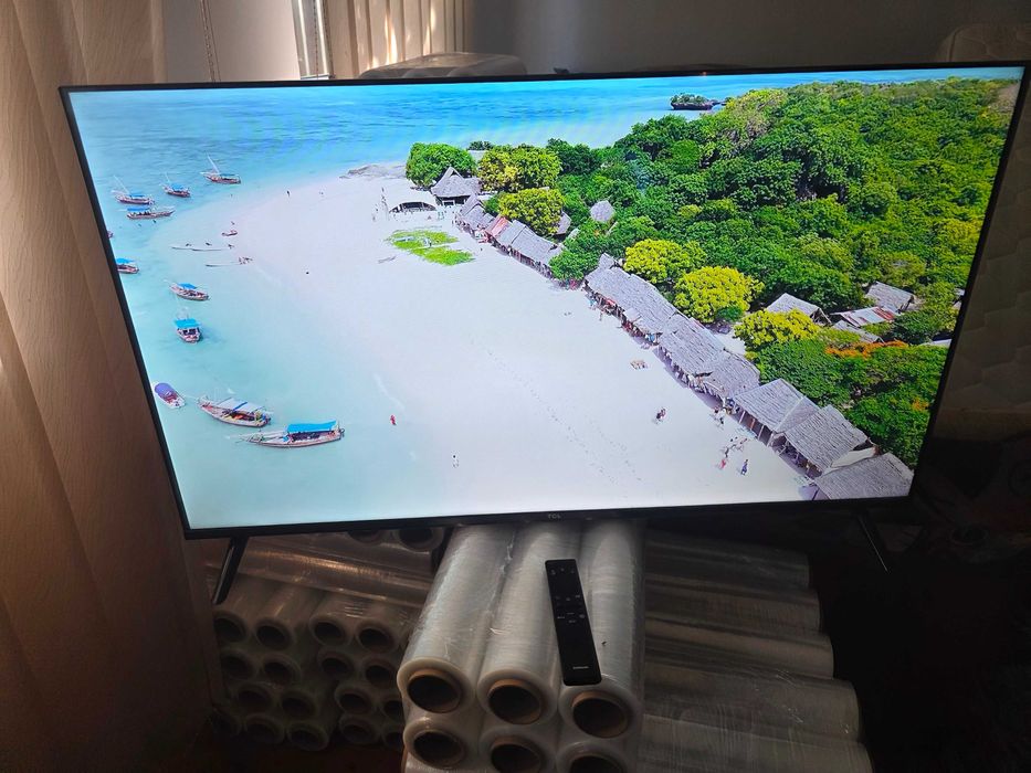 Televizor nou Tcl
