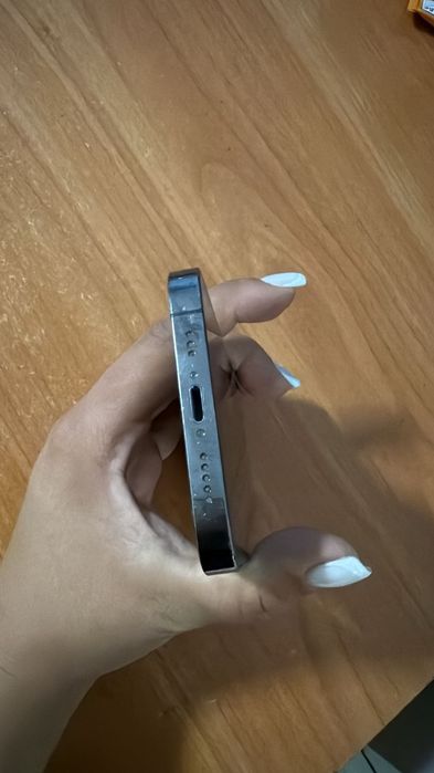 Продавам iPhone 13 Pro