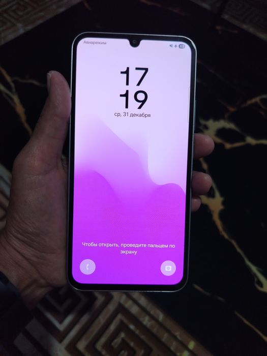 Самсунг А 34 телефон