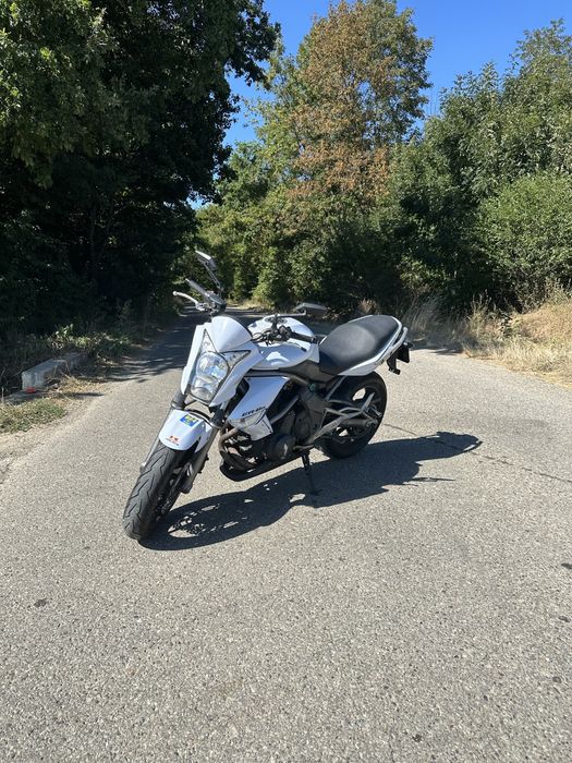 Kawasaki.  ER-6N