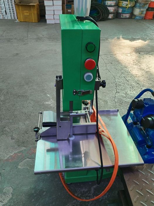 Суяк арра кассоблар учун гушт арра