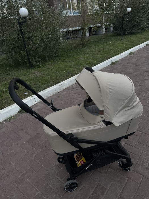 Коляска Easywalker Rockey S