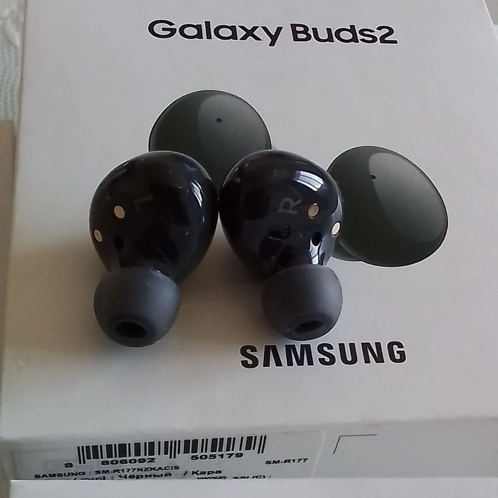 Продам SAMSUNG Galaxy Buds 2