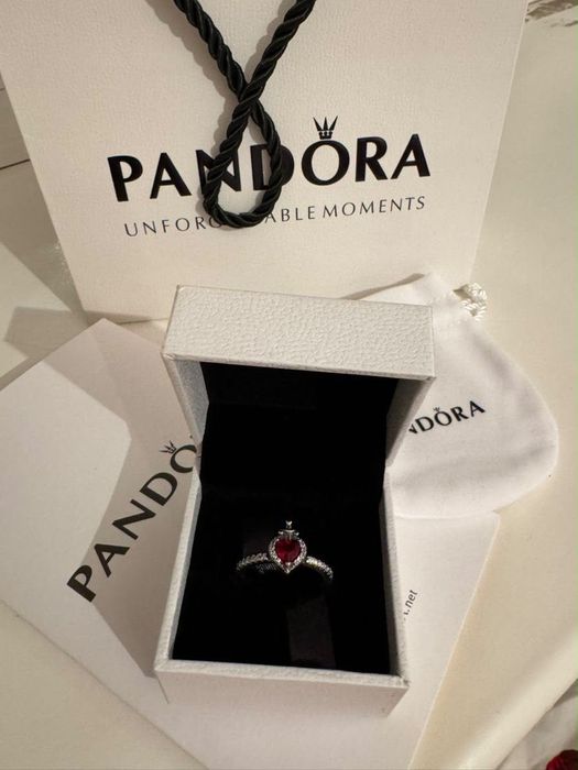 Pandora. Серебряные кольца 925 пробы.