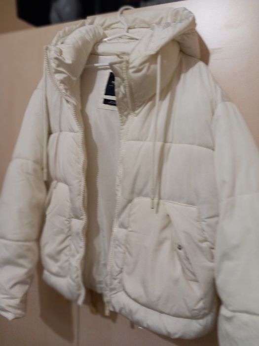 Бяло ватирано дамско яке М размер