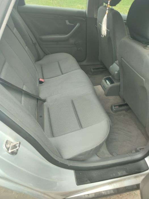 AUDI A4 2001 — imagine 5