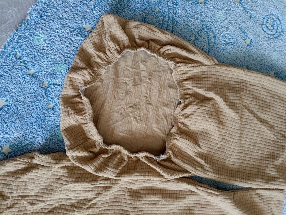 Чехлы на стулья 2 шт новые