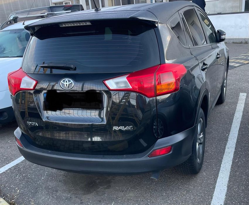 Vând Toyota Rav4 / 2.0 / 2015