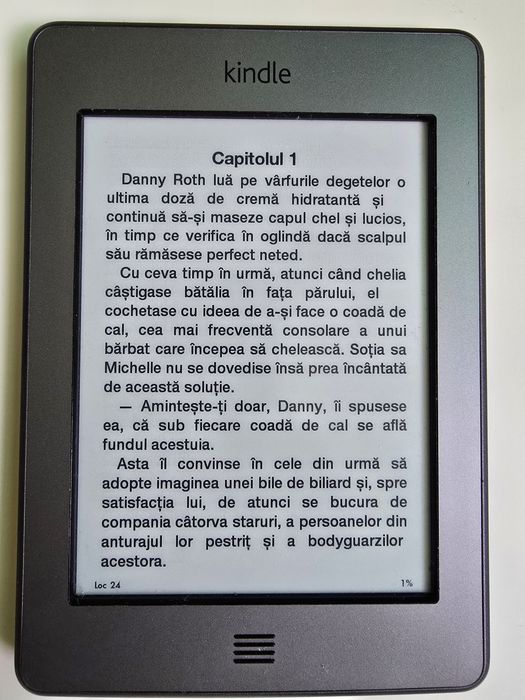 Kindle Touch cu peste 640 cărți
