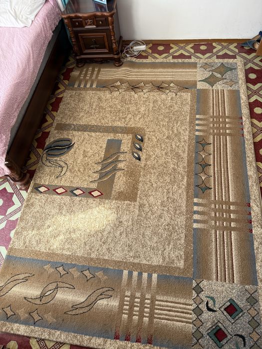 Ковер ……………………….