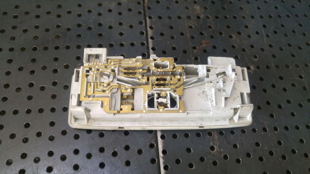 Lampa plafoniera spate renault laguna 3 264300005r