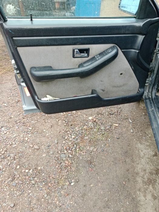 Дверные карты на Ауди 100 с3