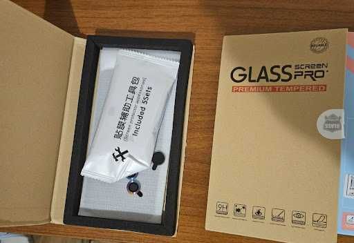 iPhone 12 :128GB ROM , 83% Battery Health