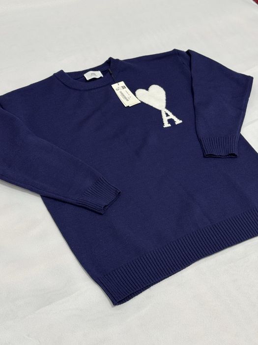 Продается свитер Ami + кеды