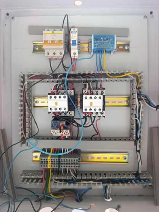 Elektrik xizmati 24/7 Uyingizni yoritish. Nosozliklarni bartaraf etish