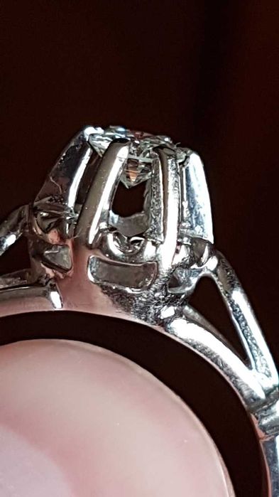 Deosebit vintage aur 18k cu diamant natural vvs 0,3ct