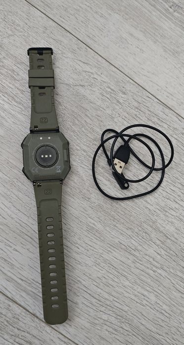 Smartwatch militar ZeeTech