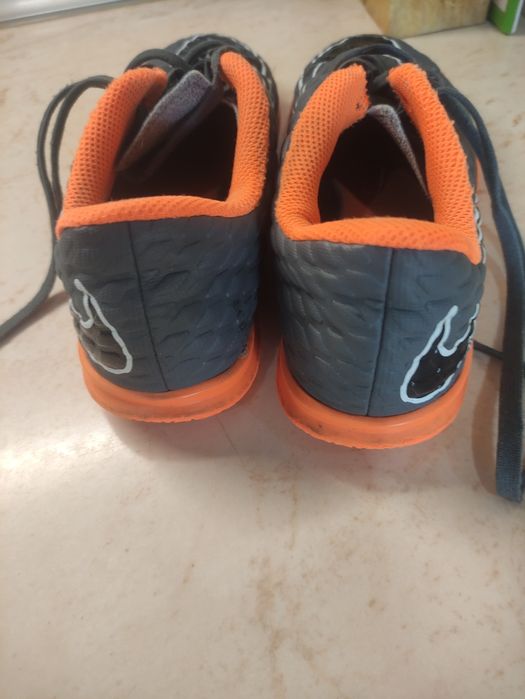 Детски бутонки и стоножки