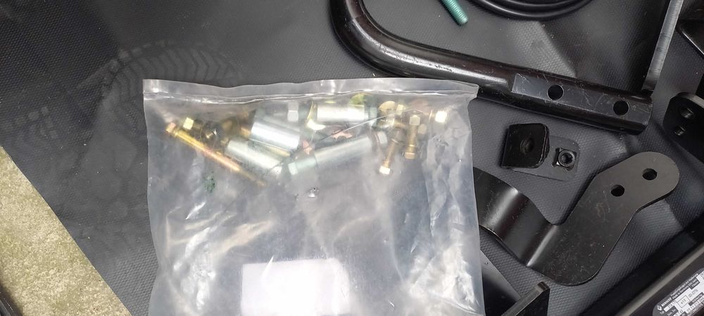 Продавам нов теглич за Рено Канго,  подходящ за модели до 2010 г.