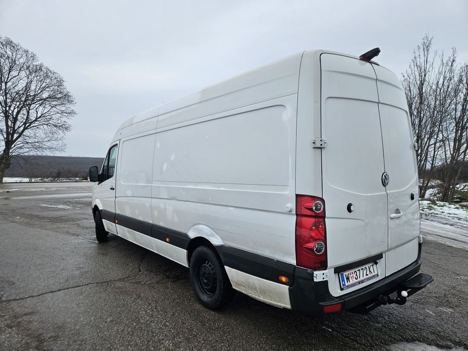 VW Crafter Макси база 2.0TDI Евро 5 6 скорости 
Климатроник Темпомат