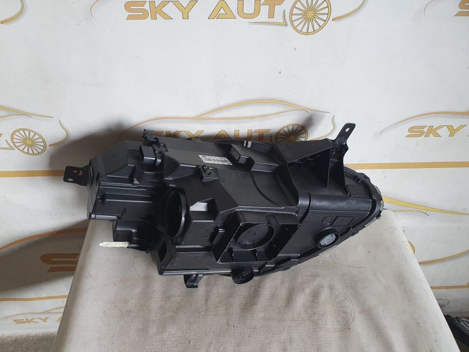 Far stanga led + halogen Ford Puma cod L1TB-13E015-EH