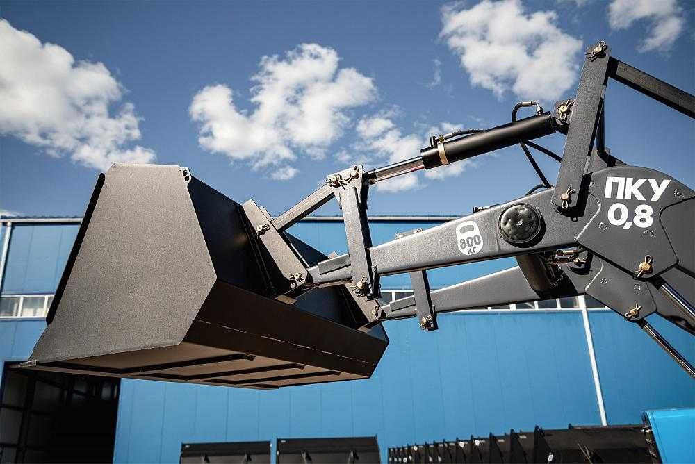 Погрузчик копновоз фронтальный универсальный ПКУ-0,8 "Сальсксельмаш"