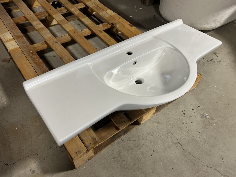 Chiuvete de baie suspendate / 1200x395 / 600x395