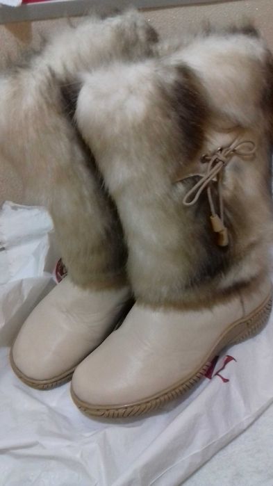 Сапожки унты  из натурального меха целебные теплые  36 размера
