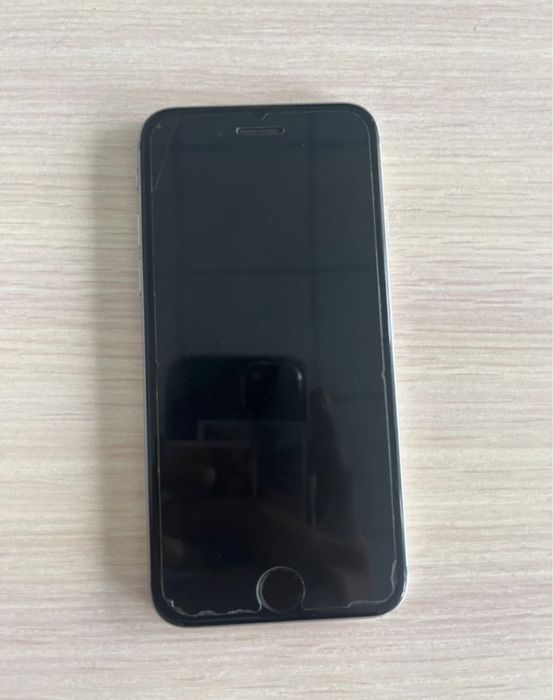 iPhone 6,состояние хорошое.