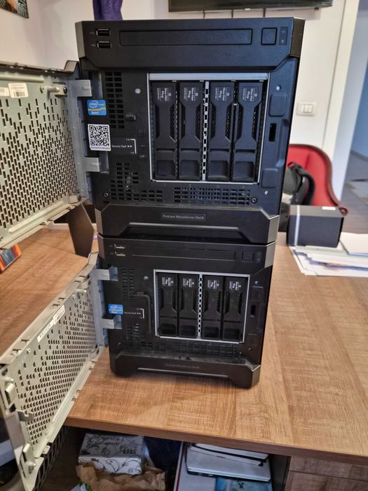 HP Microserver gen8 2 buc