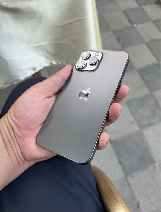 Iphone 13 pro….v