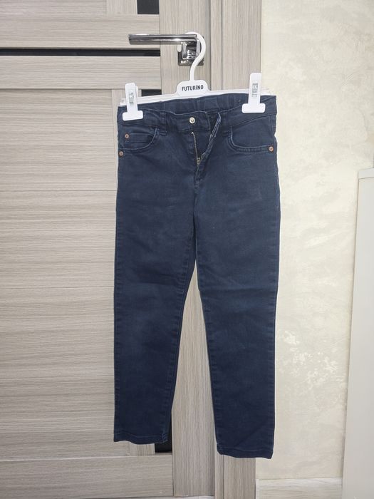 Джинсы ,слаксы на 6-7-8лет