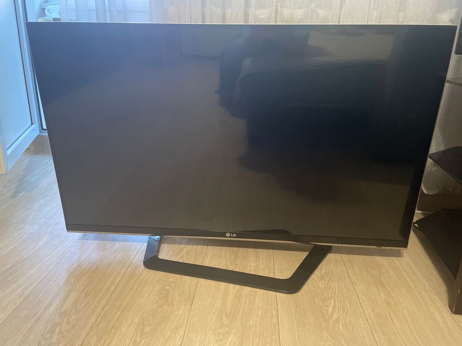 Продаю Телевизор LG