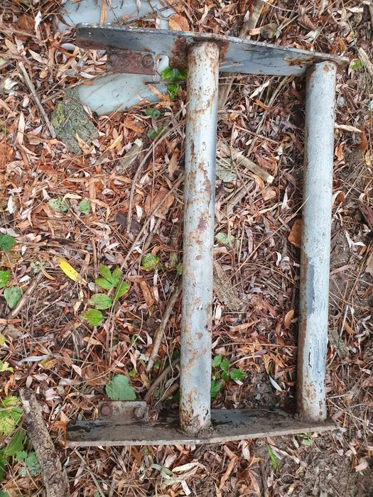 Bullbar central Aro doua bucati