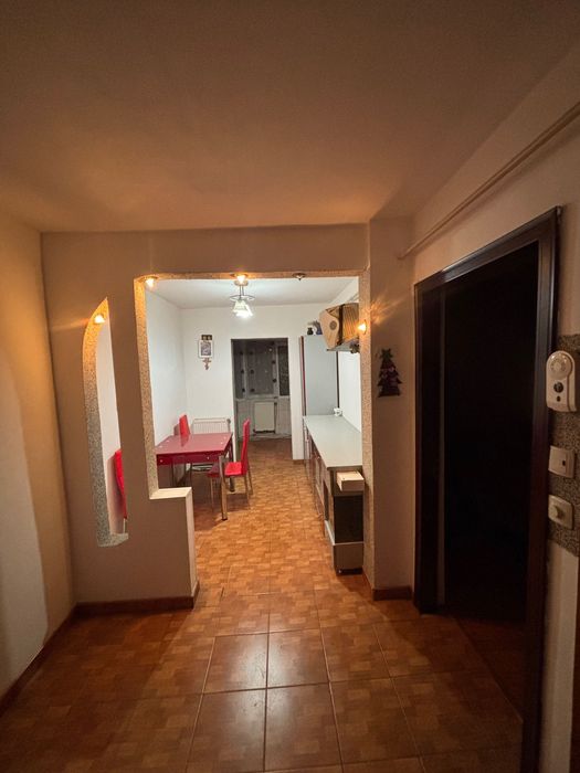 Vând apartament cu 3 camere str pasinii