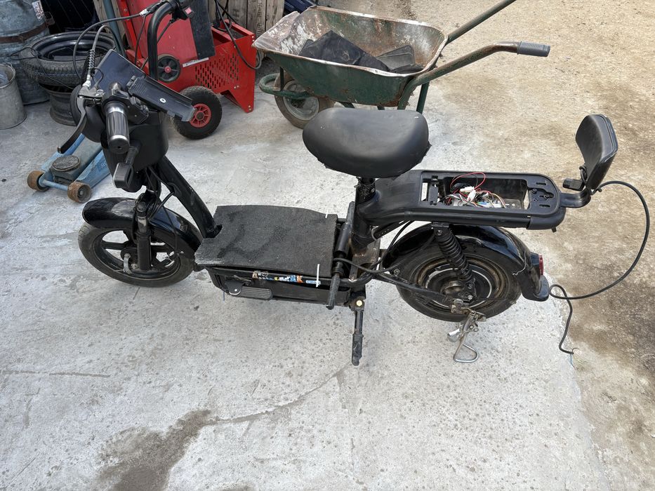 Продам 2 электроскутера