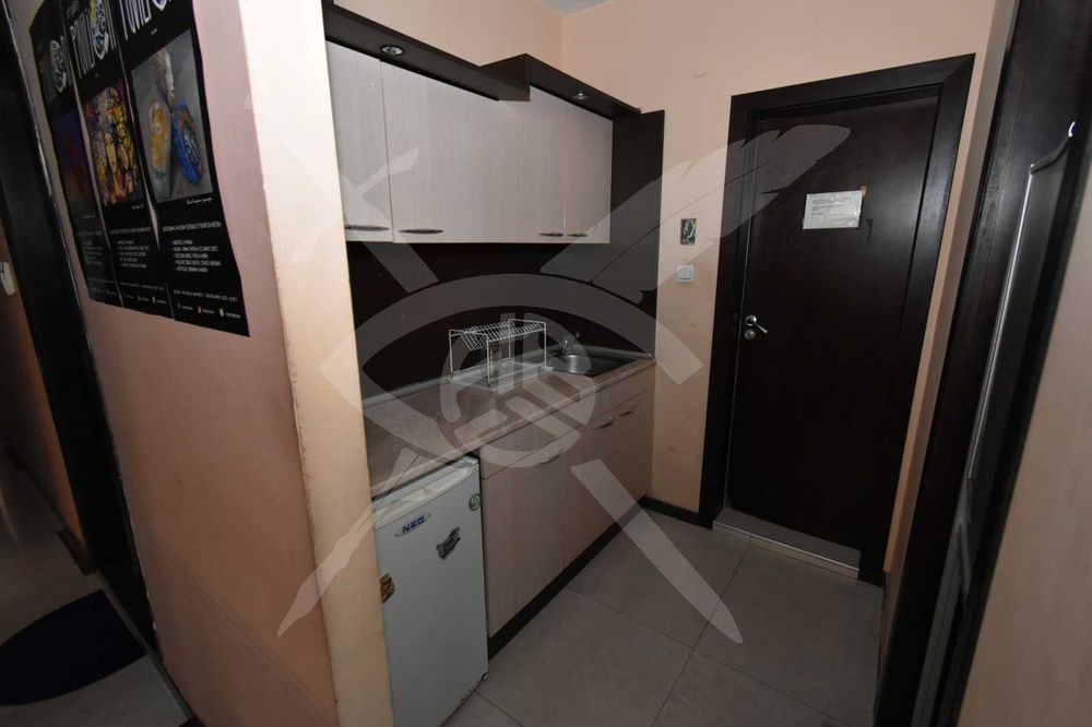 Продава се Двустаен апартамент в к.к. Слънчев бряг - 70 кв.м за 800 €/кв.м - Снимка #1