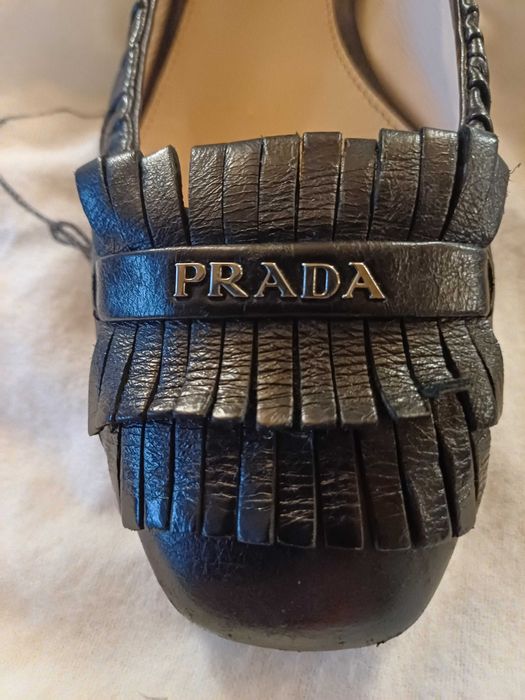 Нови маркови обувки PRADA номер 37,5