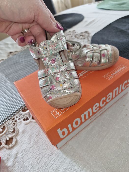 Papuci Biomecanics