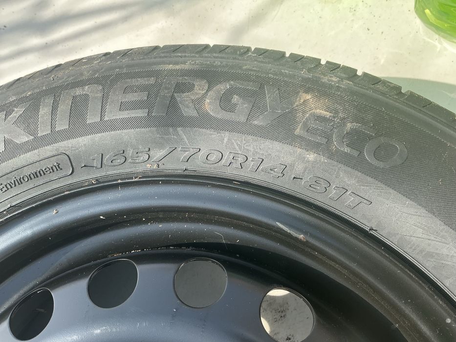 Vand geanta cu cauciuc Hankook 165/70R14 81T, coarba si cric