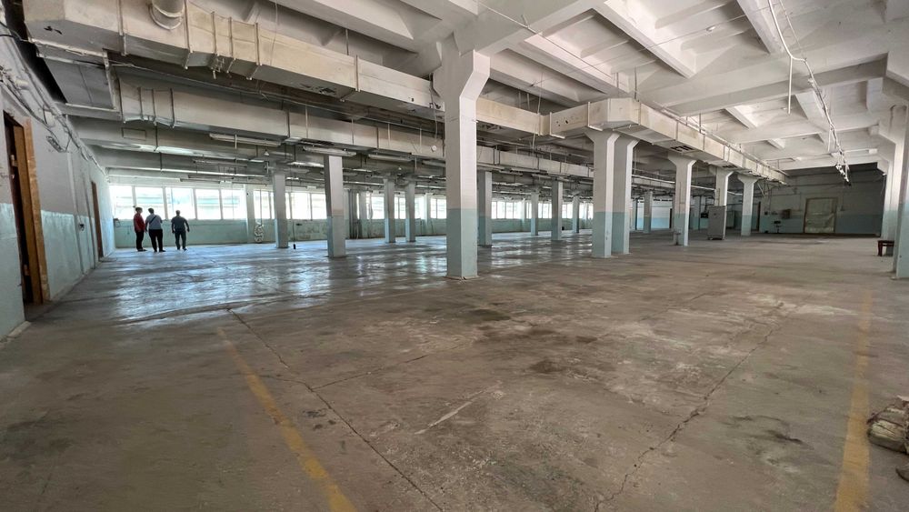 Tayorbiznes. Chirchiqda baza sotiladi ichida Ijarchilar mavjud.73sotik