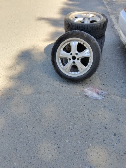 Продам колеса с дисками
