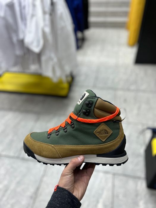 Кроссовки ботинки the north face