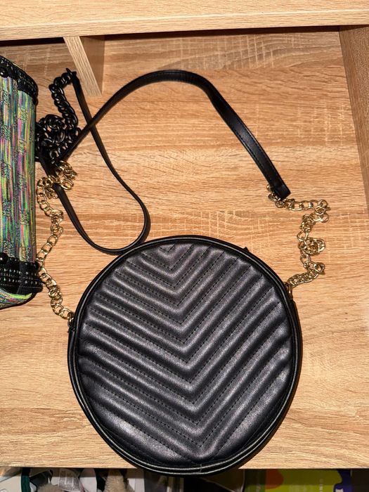 Дамски чанти и портмонета