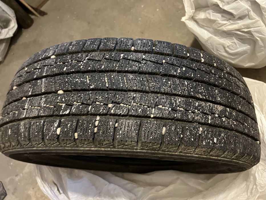 Шины зимние Goform 215/60R17