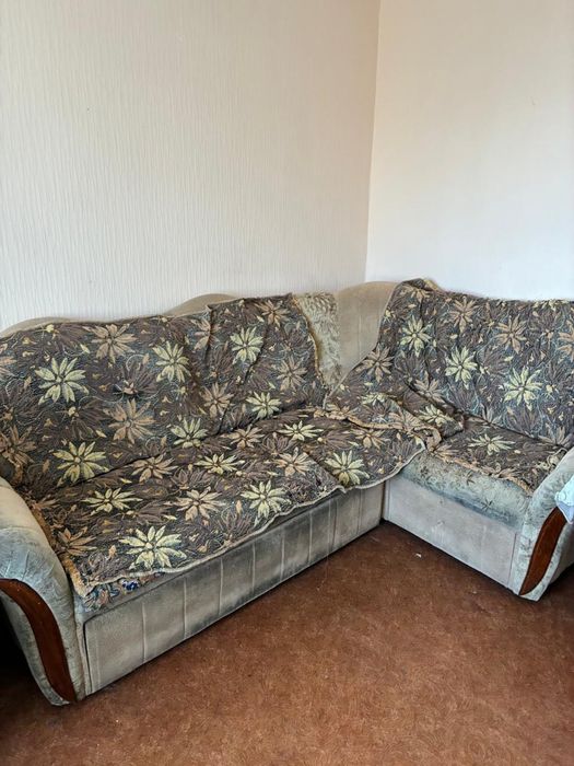 Диван в хорошем состоянии