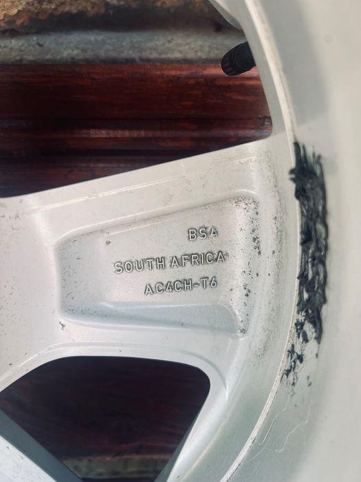 Djanti 17 5x114.3 Nissan Джанти 17 5х114.3 Нисан Оригинални