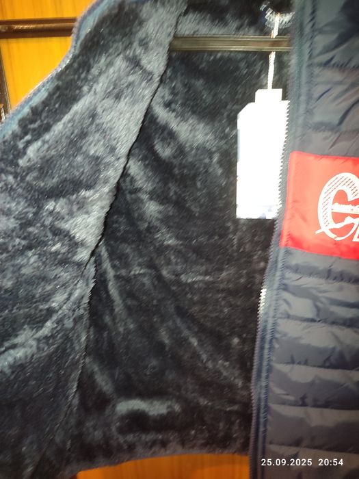 НОВО детско елече, от 6-8 годинки