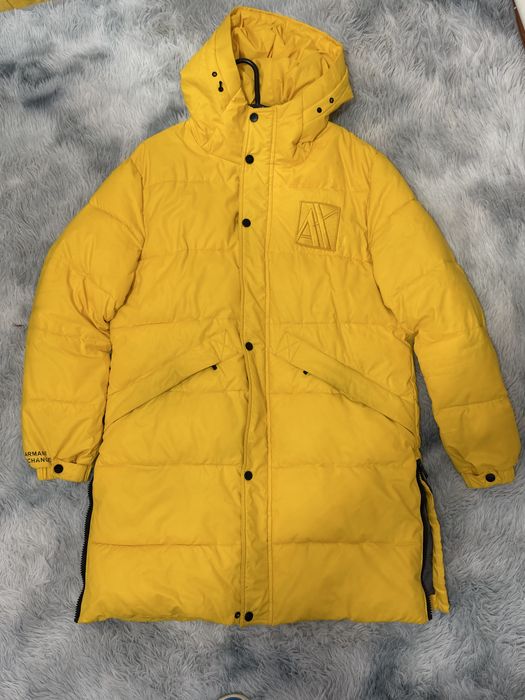 Куртка Armani  L зимняя